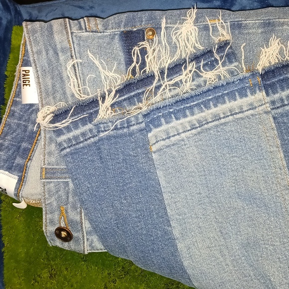 PAIGE Contrast Rosslyn Jeans - Picture 14 of 16